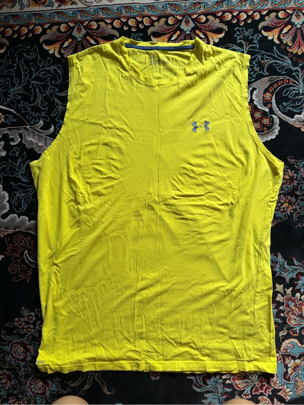 Under Armour Women’s Neon Yellow Sleeveless Performance Top Large
